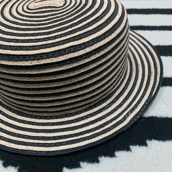 Forever 21 Hand Woven Striped Hat - Picture 3 of 3